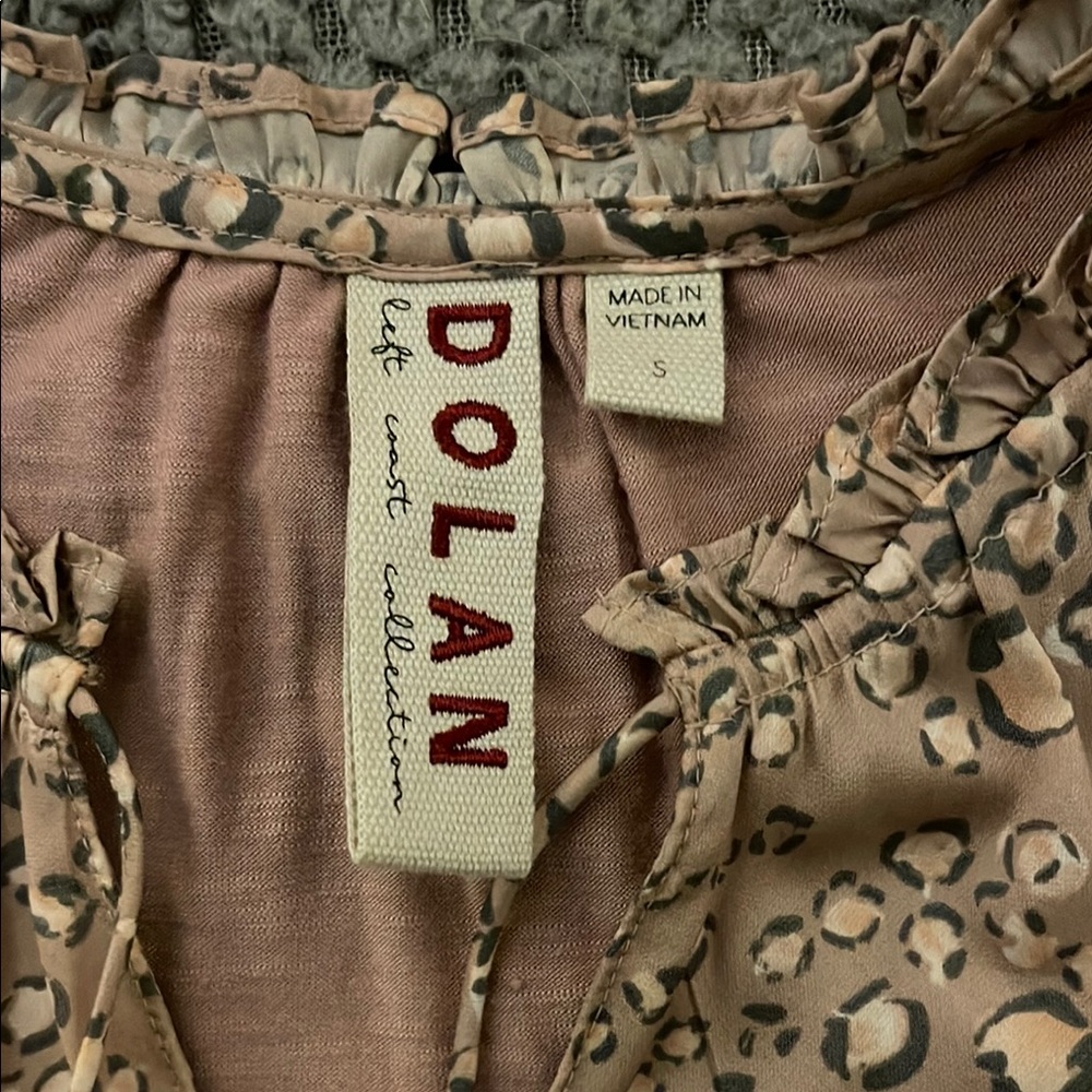 Dolan / Anthropologie Leopard-Print Long Sleeve Tie-Neck Blouse in Mauve - Picture 4 of 5